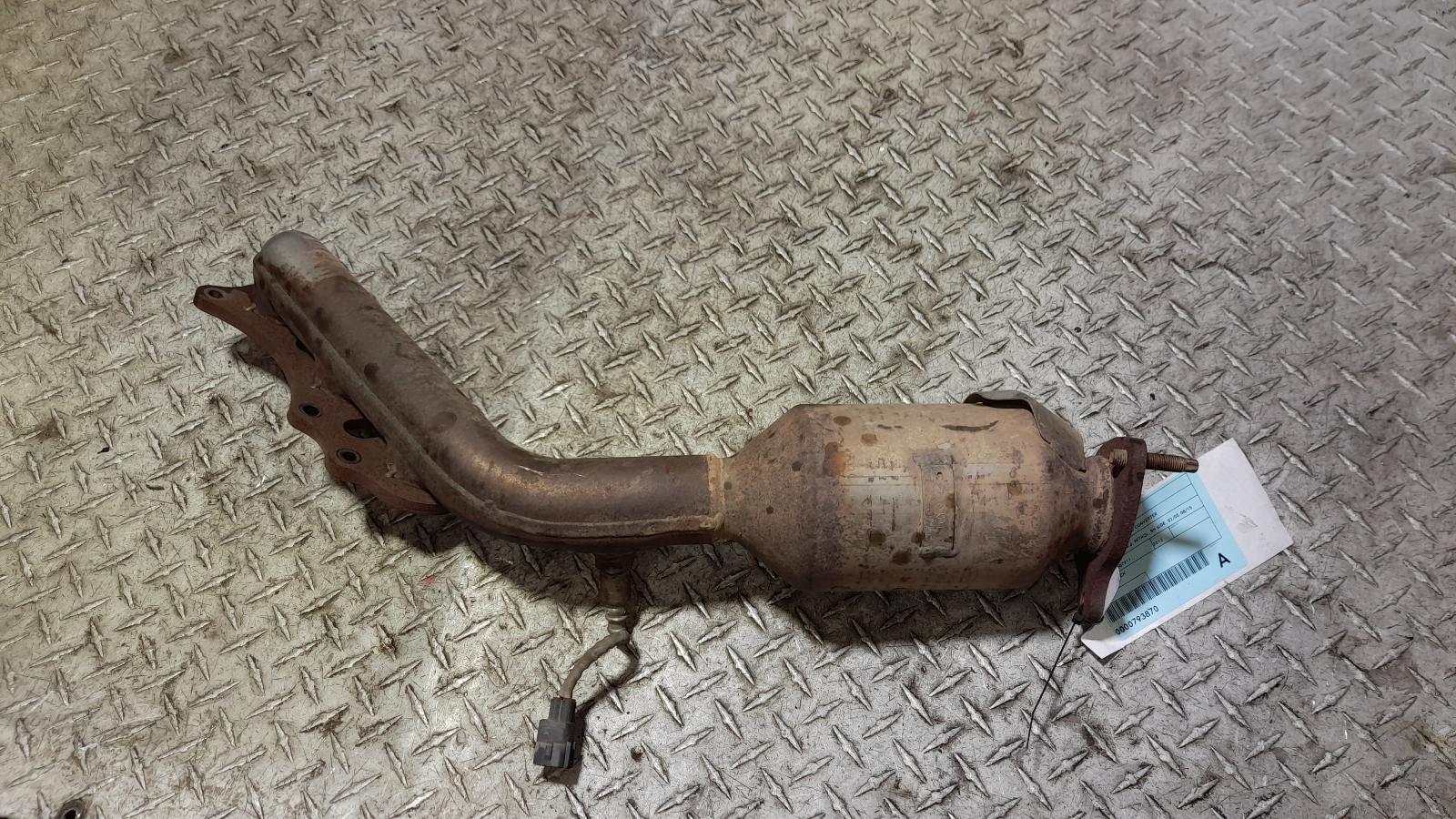 View Auto part Catalytic Converter Toyota Hilux 2013