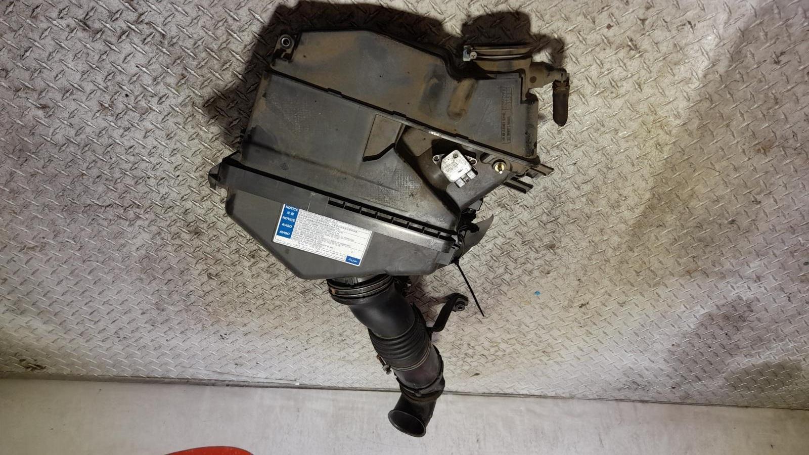 View Auto part Air Cleaner/Box Toyota Hilux 2013