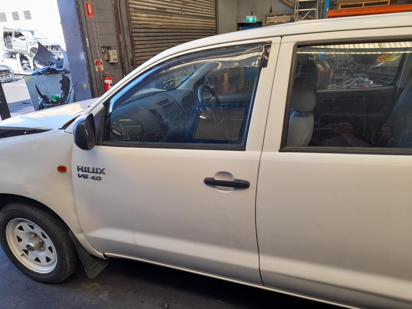View Auto part Left Front Window Reg/Motor Toyota Hilux 2013