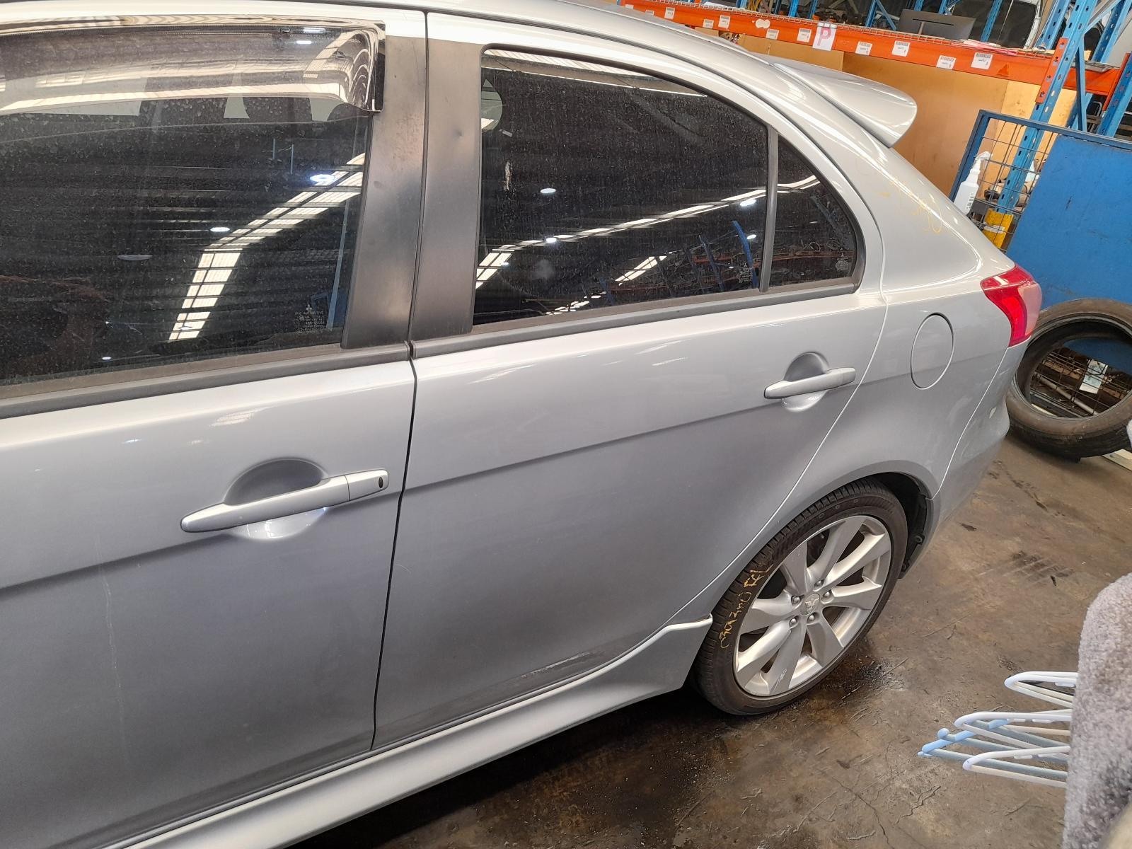 View Auto part Left Rear Wnd Reg/Motor Mitsubishi Lancer 2014