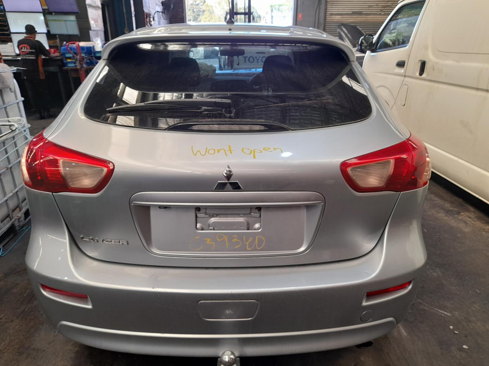 View Auto part Rear/Tailgate Glass Mitsubishi Lancer 2014
