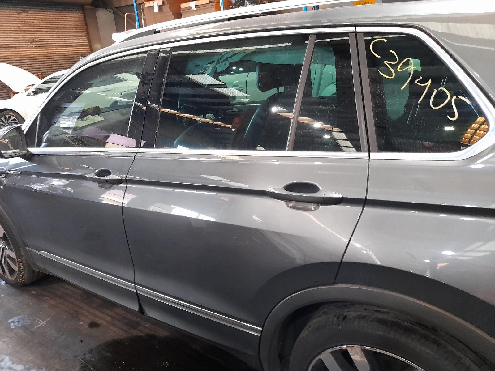 View Auto part Left Rear Wnd Reg/Motor Volkswagen Tiguan 2018
