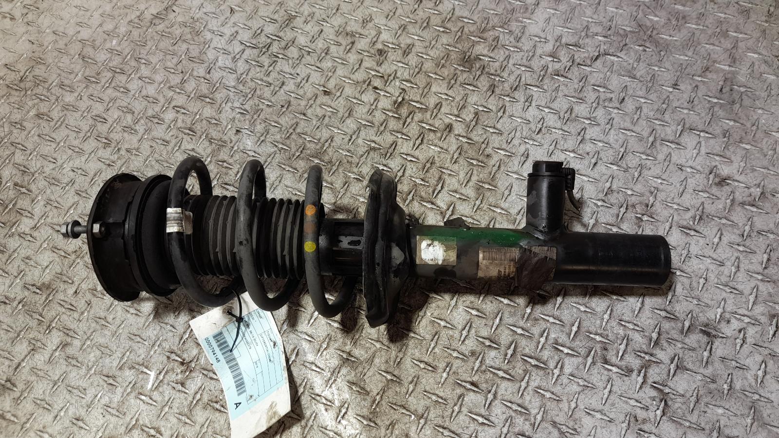 View Auto part Left Front Strut Volkswagen Tiguan 2018