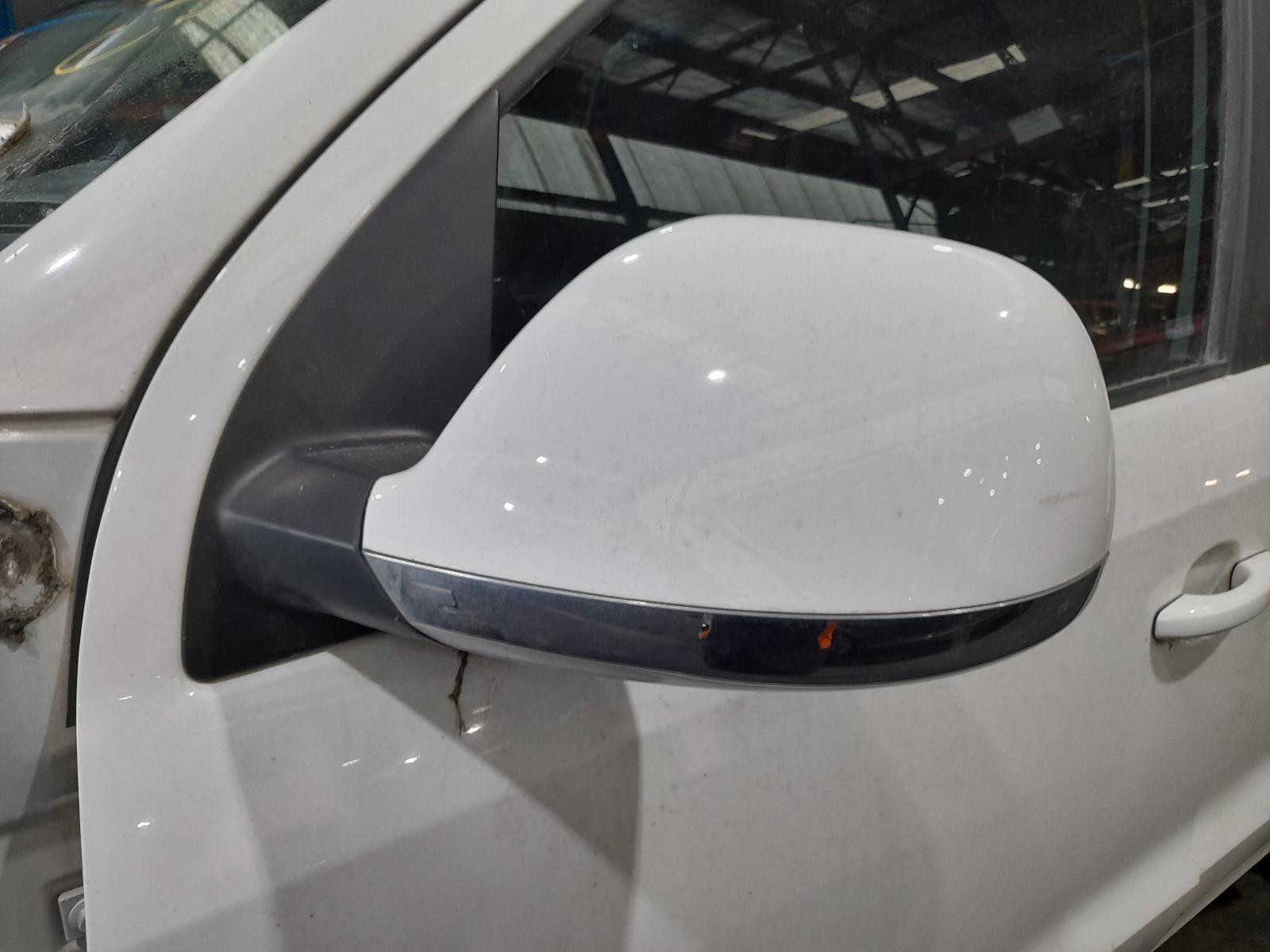 View Auto part Left Door Mirror Volkswagen Amarok 2018