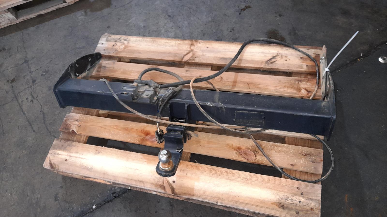 View Auto part Towbar Holden Colorado 2015