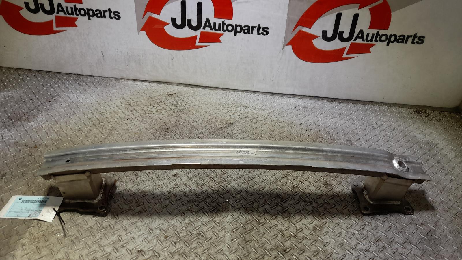 View Auto part R/Bar Bracket/Reinfo Audi A4 2019