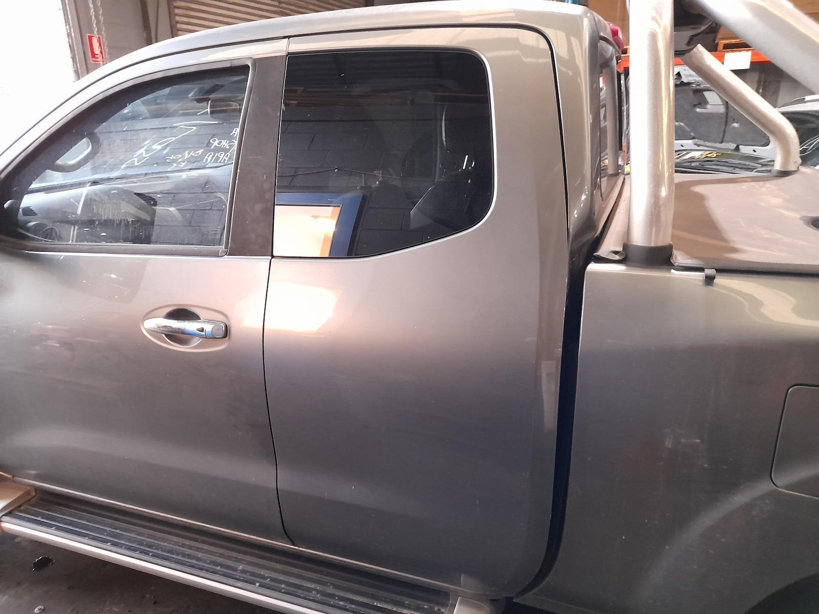 View Auto part Left Rear Door/Sliding Nissan Navara 2018