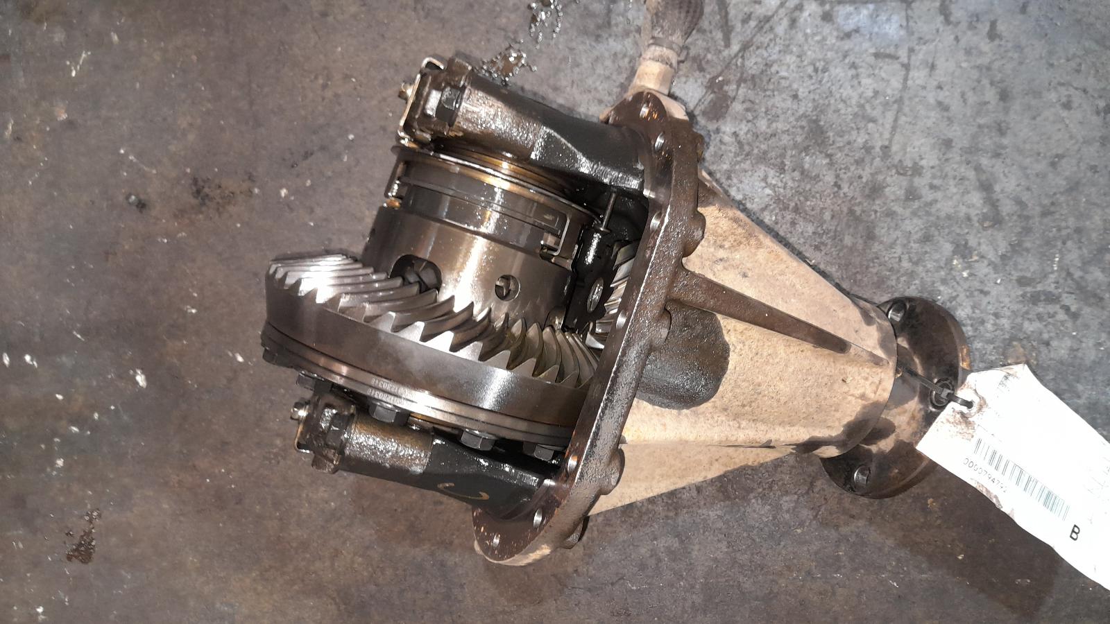 View Auto part Differential Centre Nissan Navara 2018