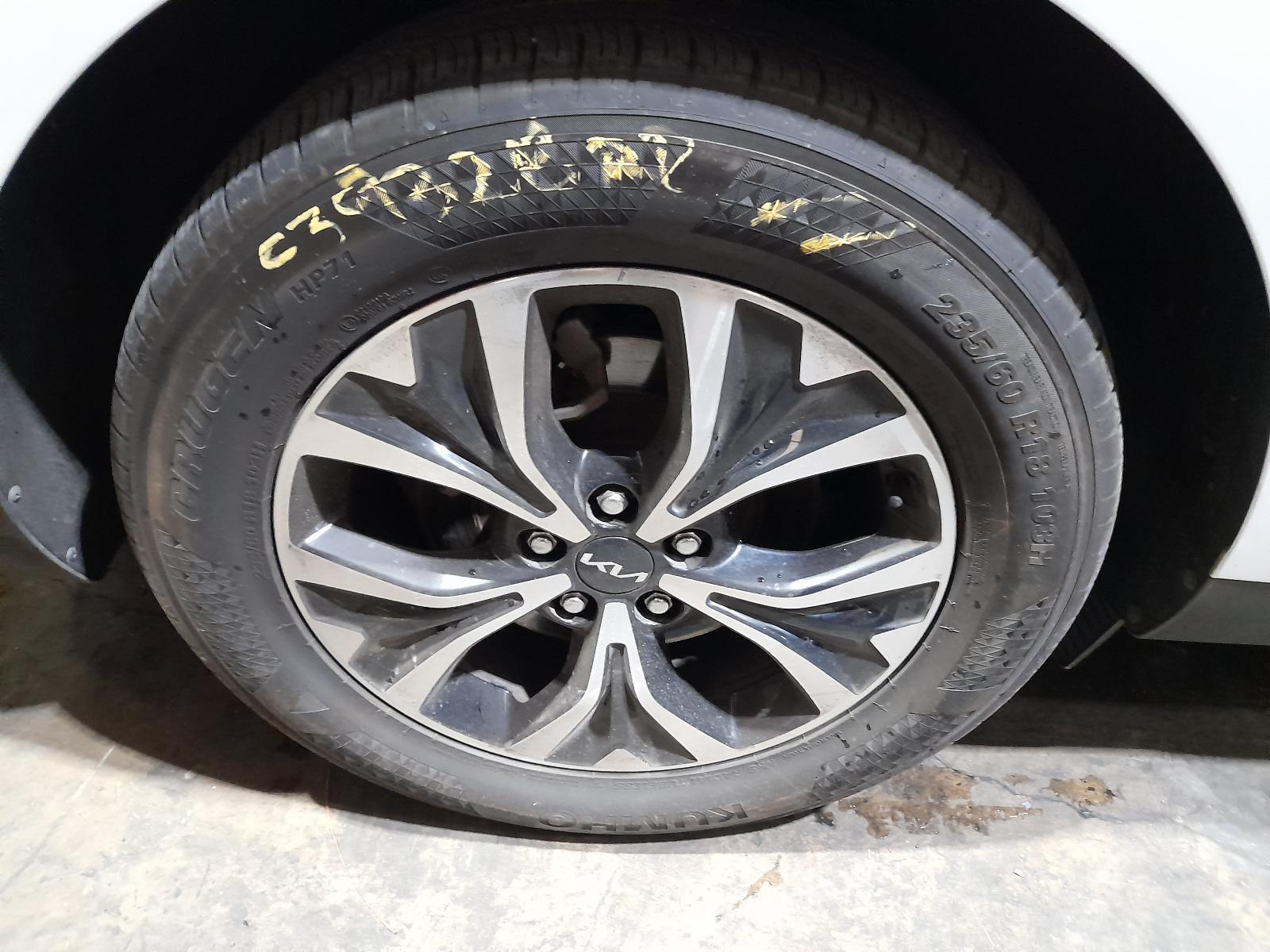 View Auto part Wheel Mag Kia Carnival/grand Carnival 2020