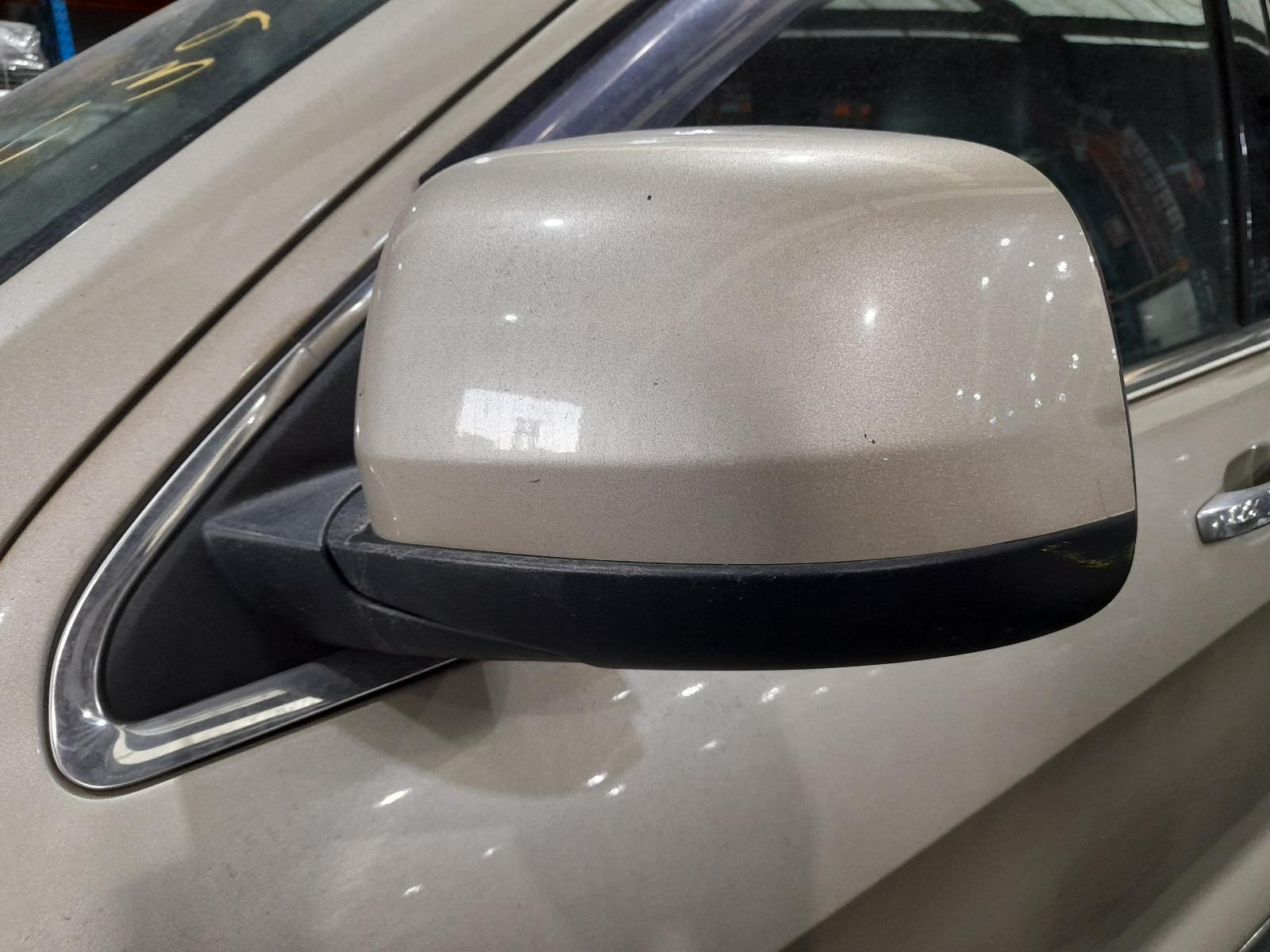 View Auto part Left Door Mirror Jeep Grandcherokee 2011