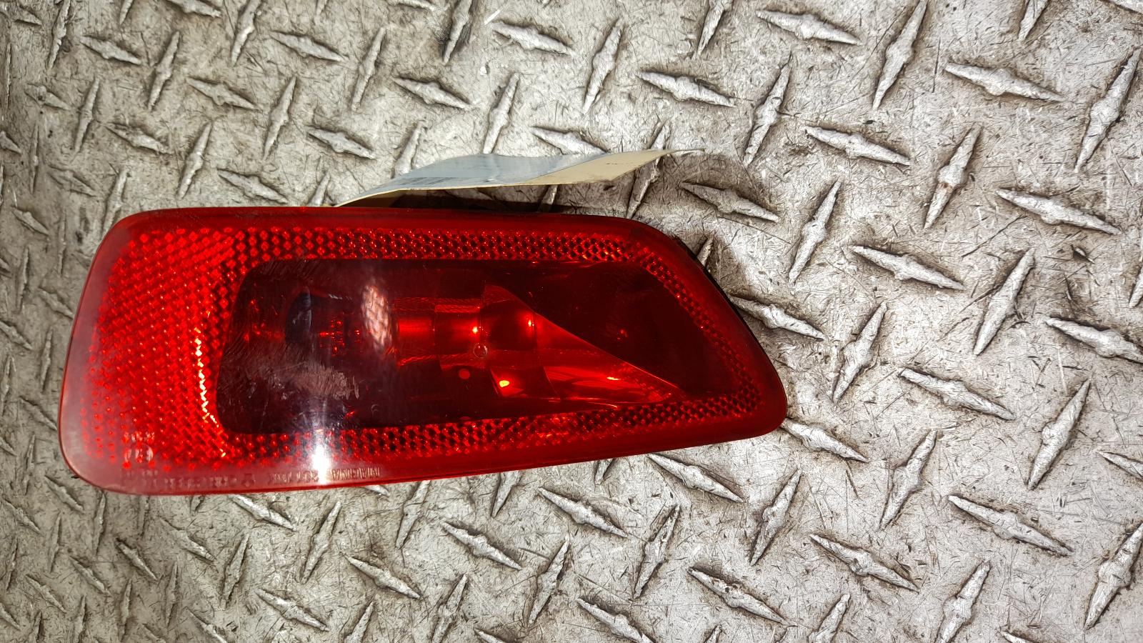 View Auto part Right Taillight Jeep Grandcherokee 2011