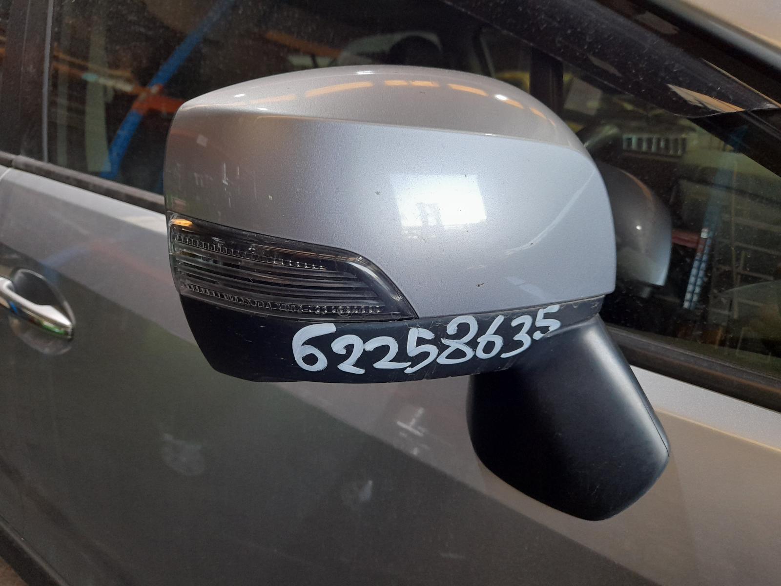 View Auto part Right Door Mirror Subaru Xv 2012