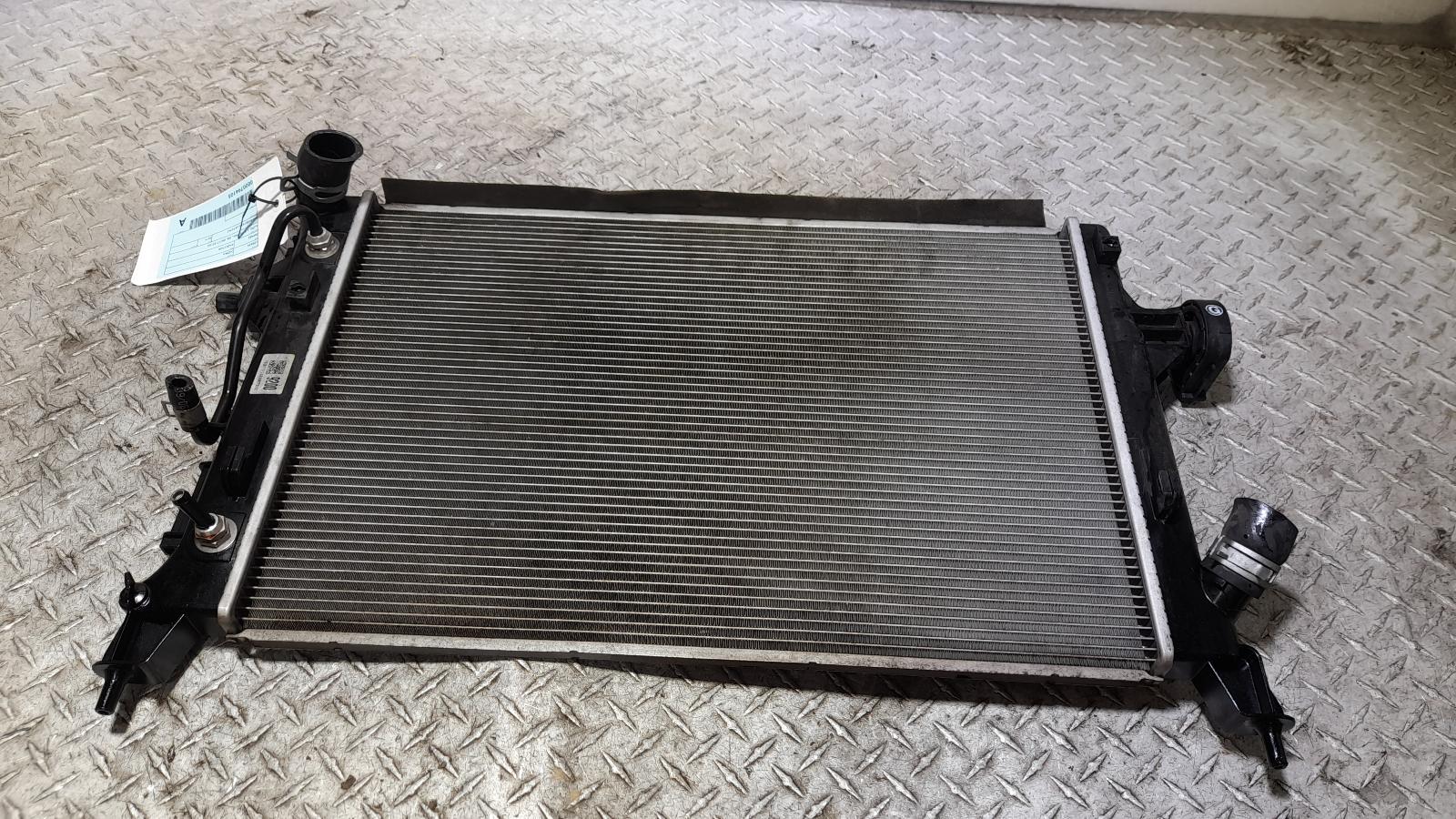 View Auto part Radiator Hyundai Kona 2019