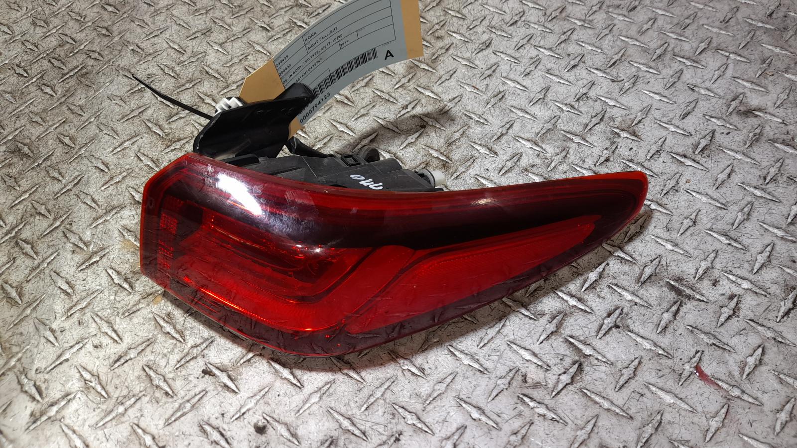 View Auto part Right Taillight Hyundai Kona 2019