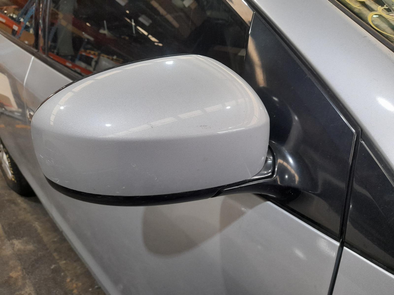 View Auto part Right Door Mirror Nissan Murano 2011