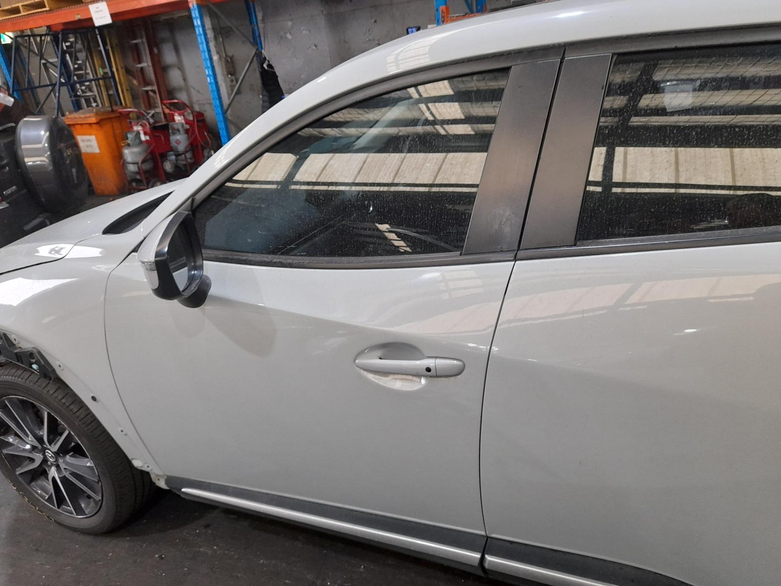 View Auto part Left Front Door Window Mazda Cx3 2017