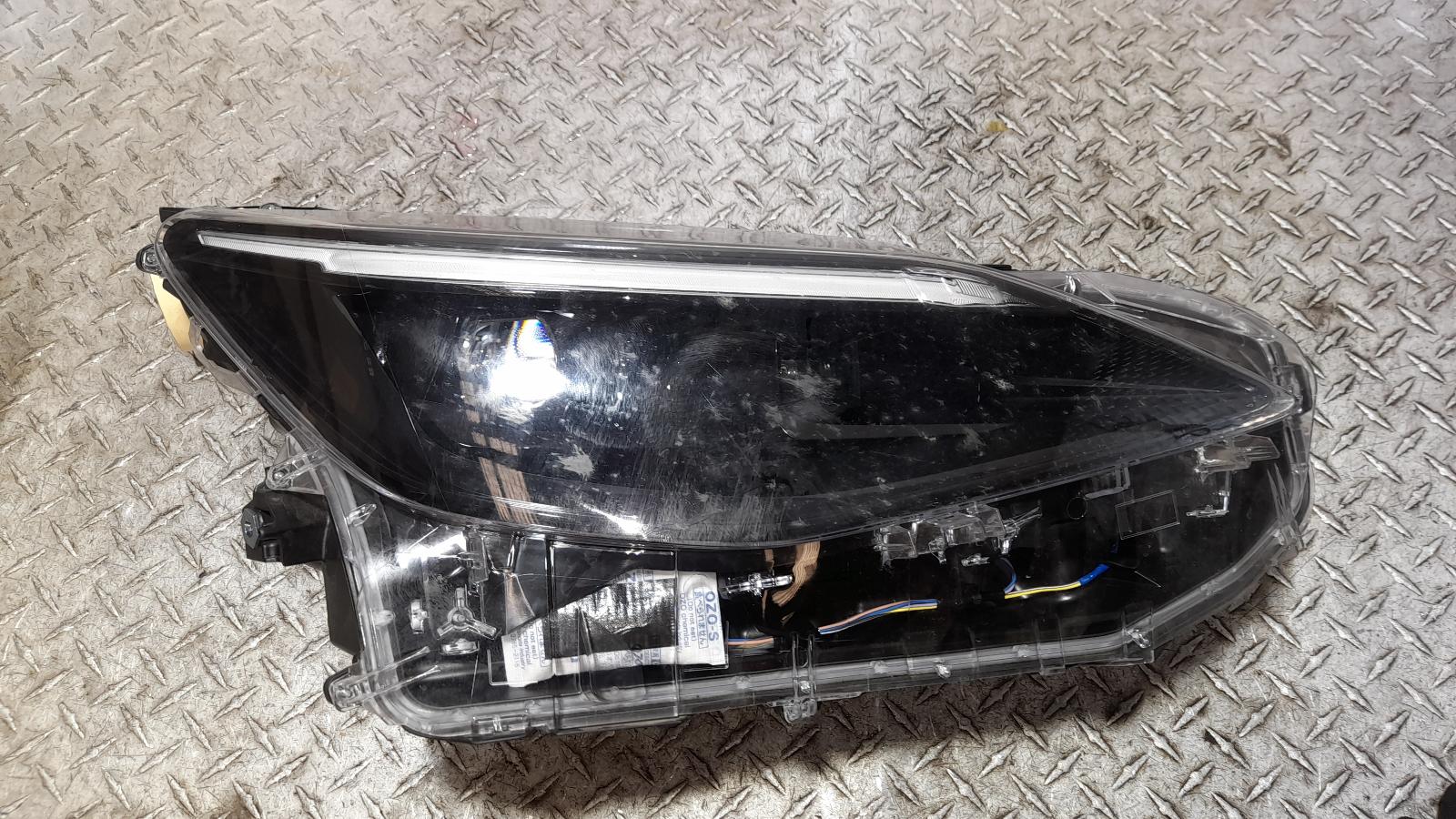 View Auto part Right Headlamp Toyota Yaris Cross 2023