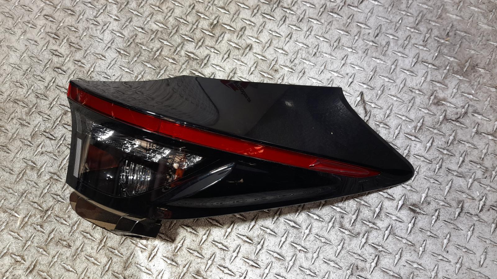 View Auto part Right Taillight Toyota Yaris Cross 2023