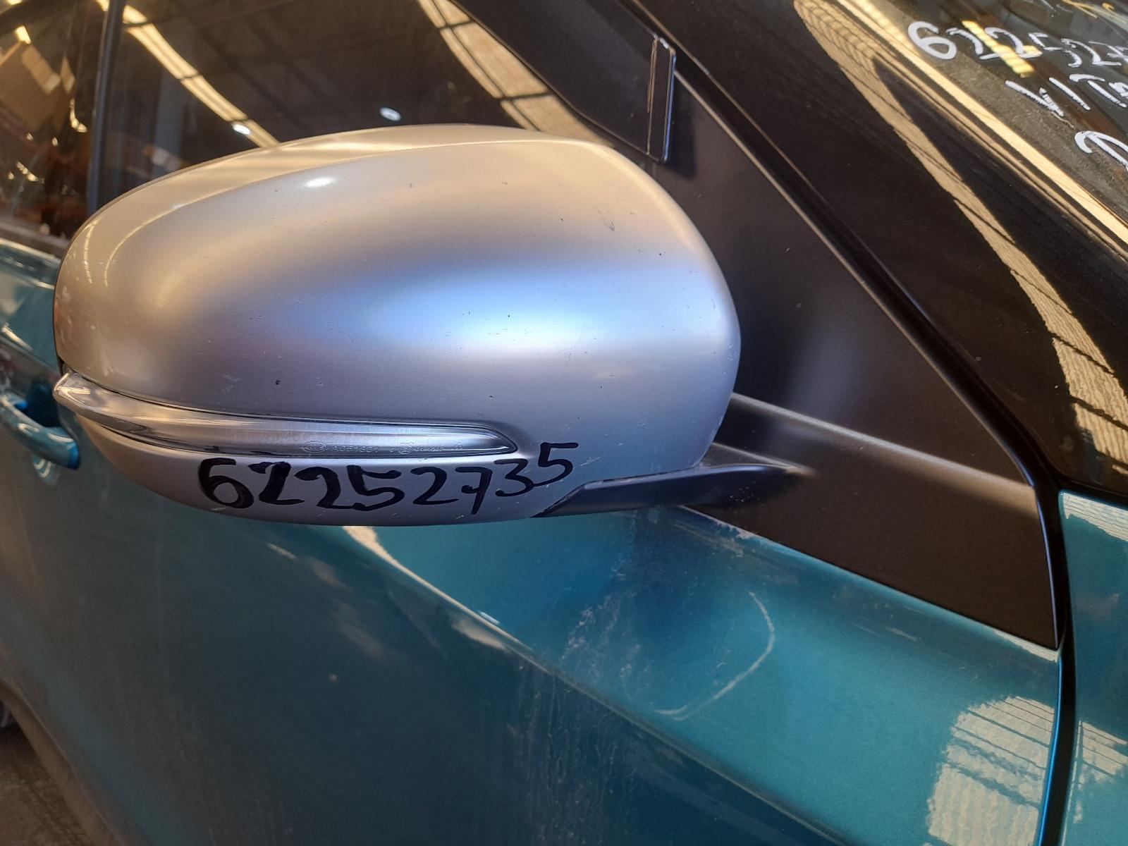 View Auto part Right Door Mirror Suzuki Vitara 2016