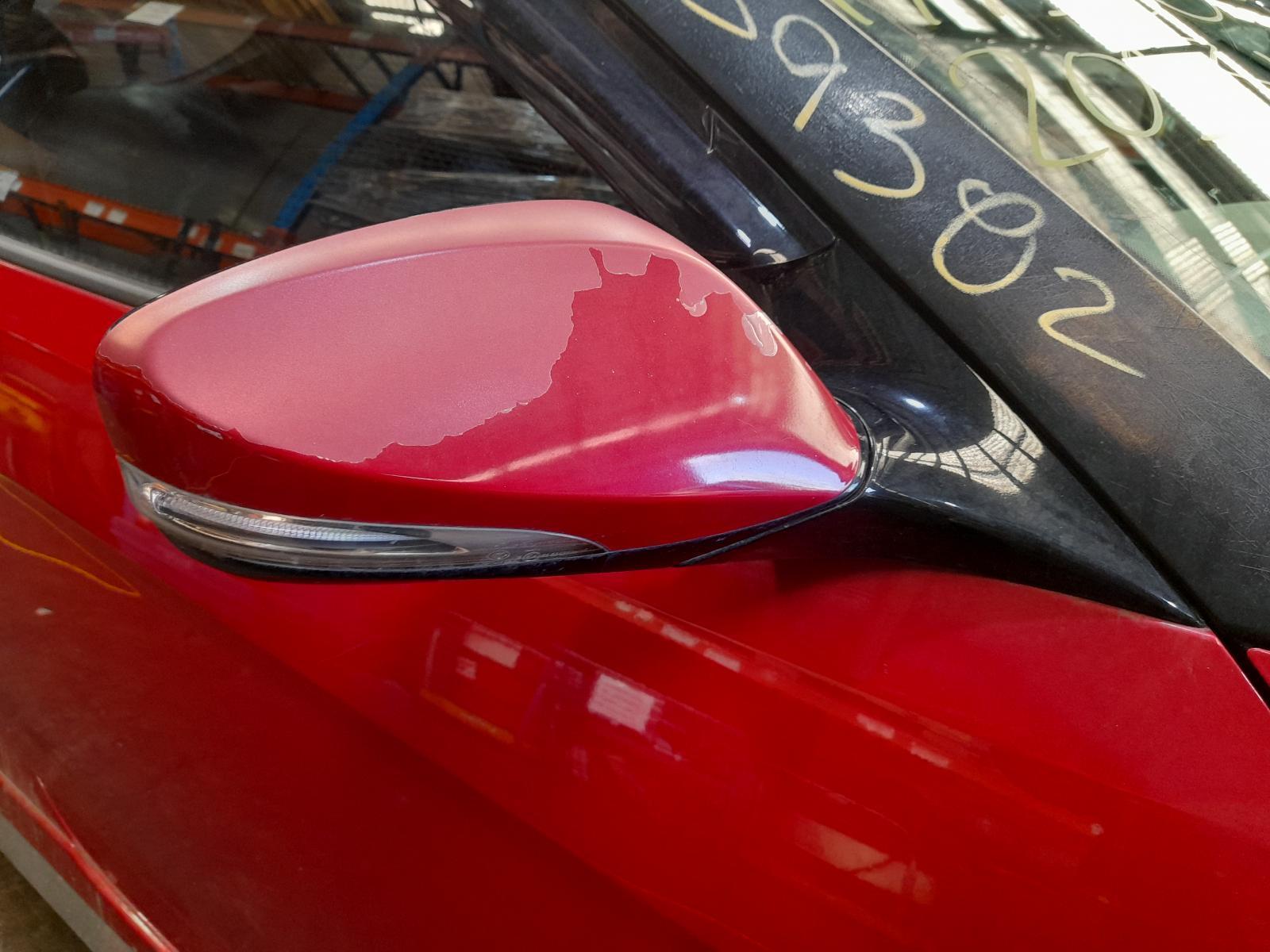 View Auto part Right Door Mirror Hyundai Veloster 2013