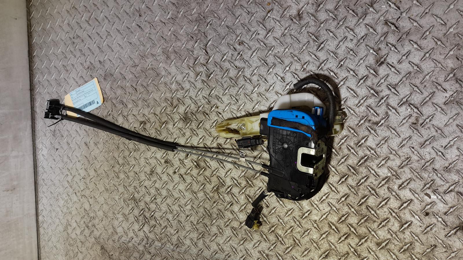 View Auto part Door/Boot/Gate Lock Hyundai Veloster 2013