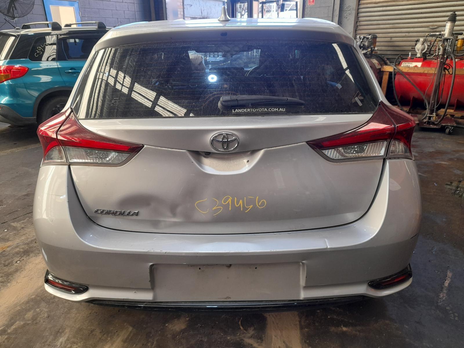 View Auto part Rear/Tailgate Glass Toyota Corolla 2018