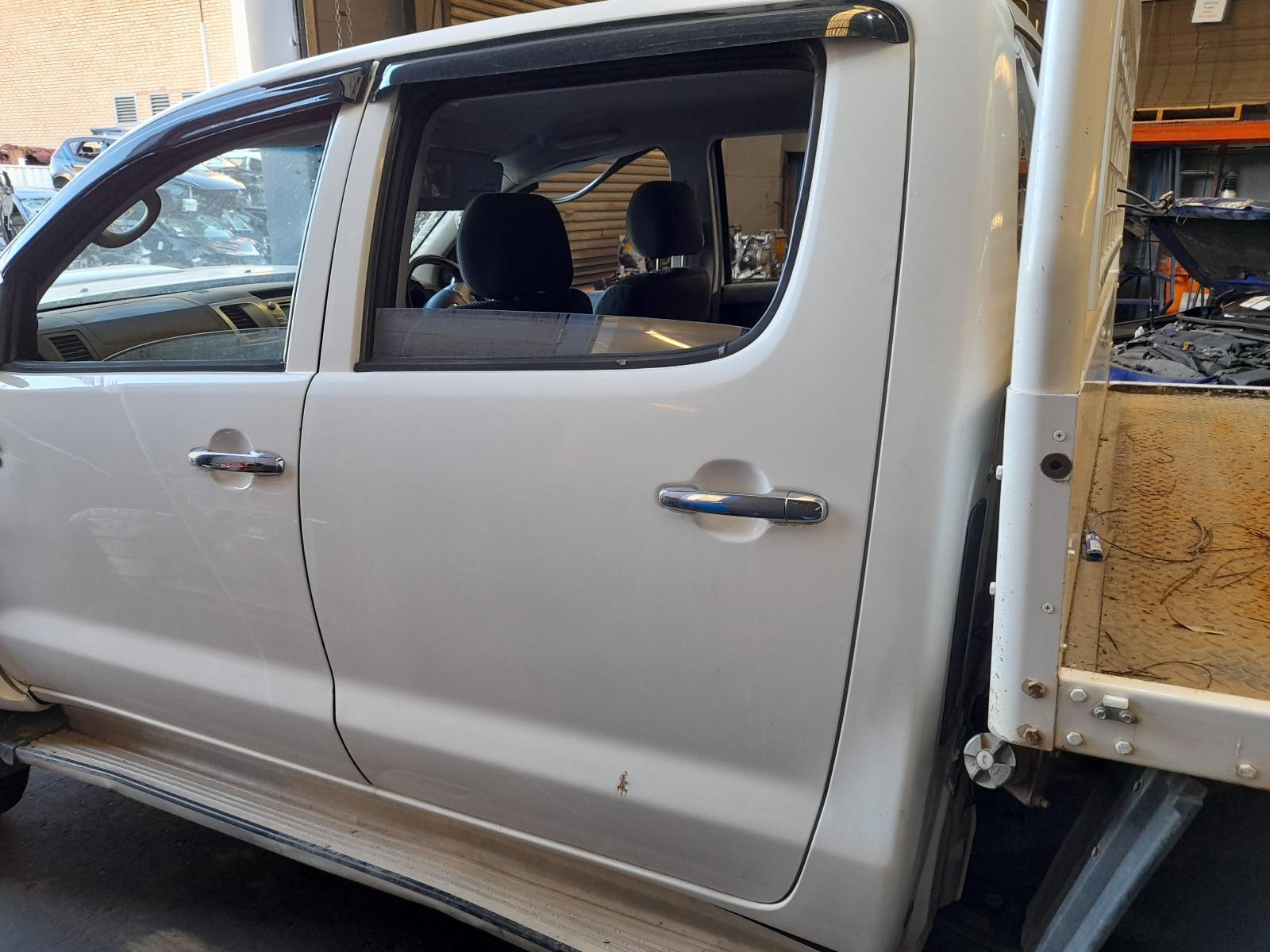 View Auto part Left Rear Door Window Toyota Hilux 2014