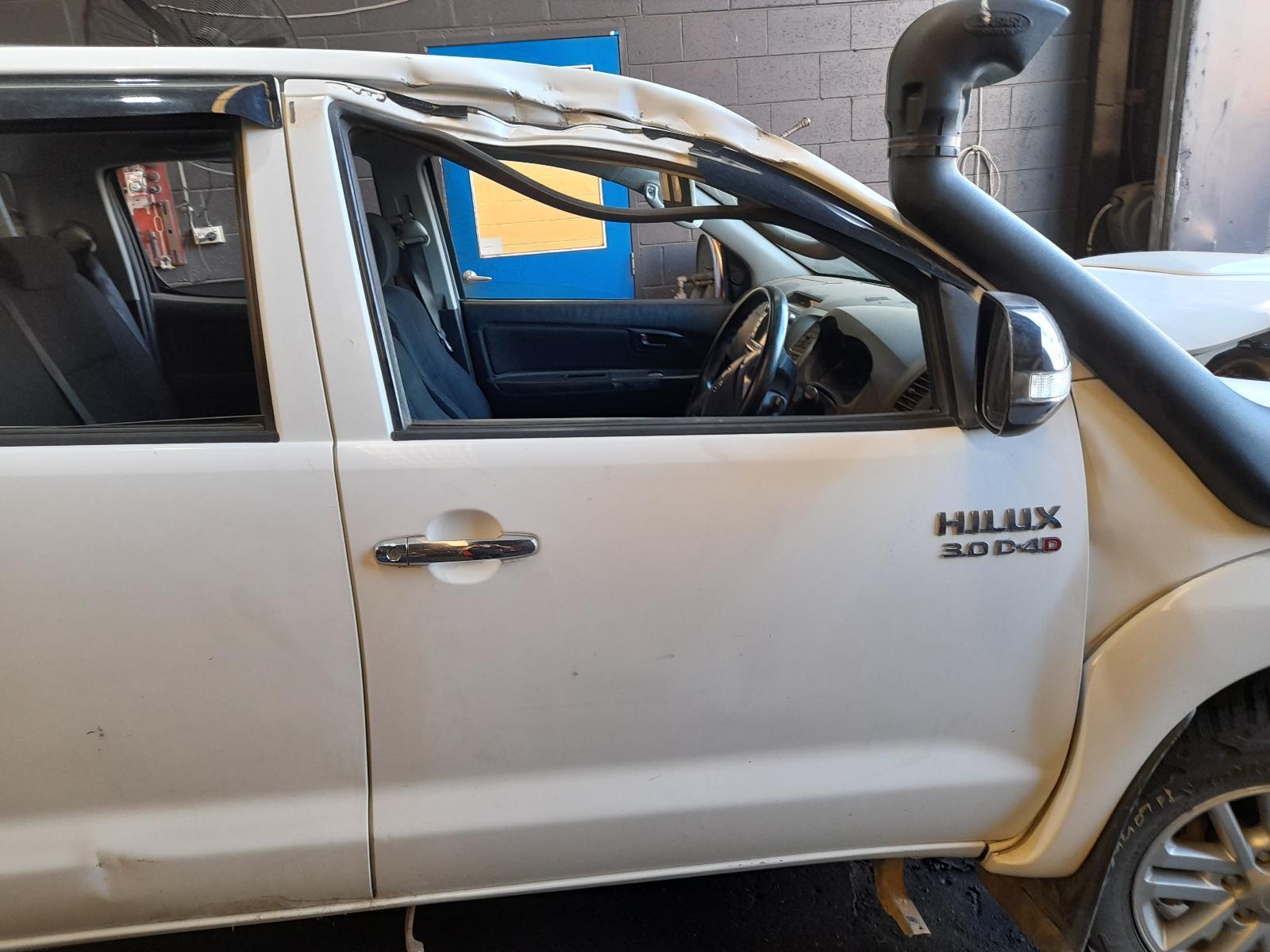 View Auto part Right Front Window Reg/Motor Toyota Hilux 2014