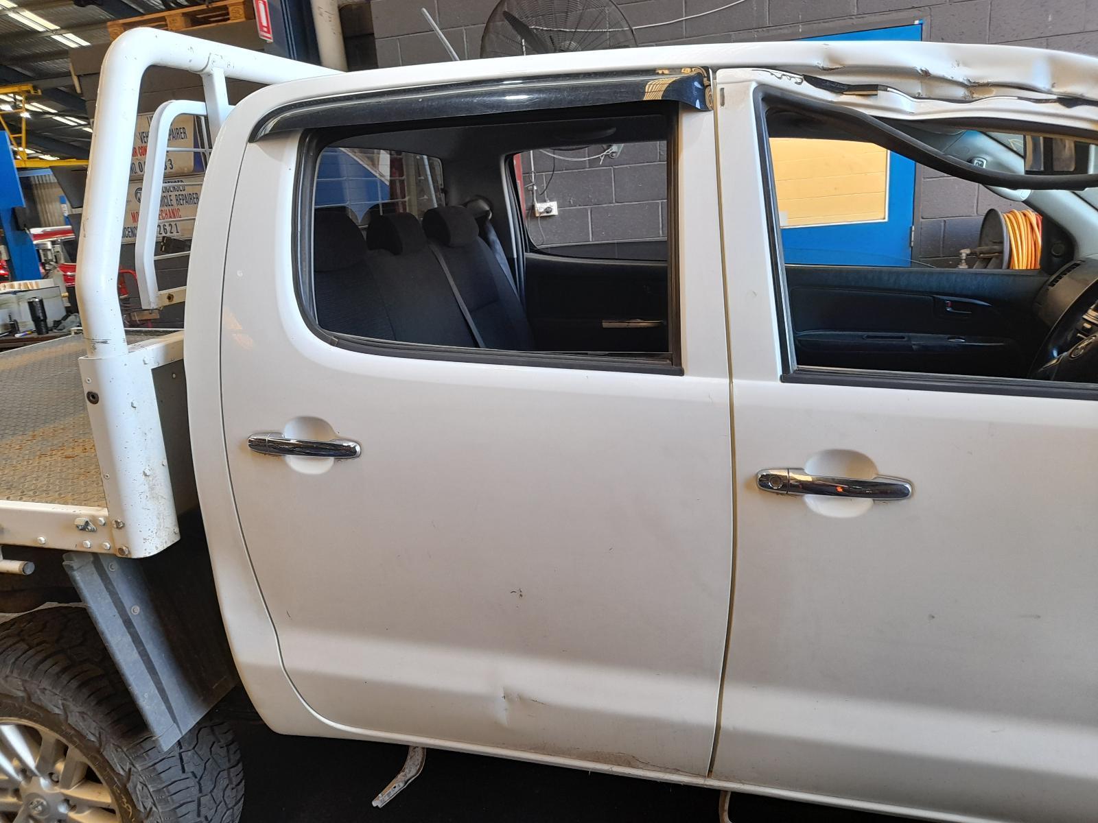 View Auto part Right Rear Door Window Toyota Hilux 2014