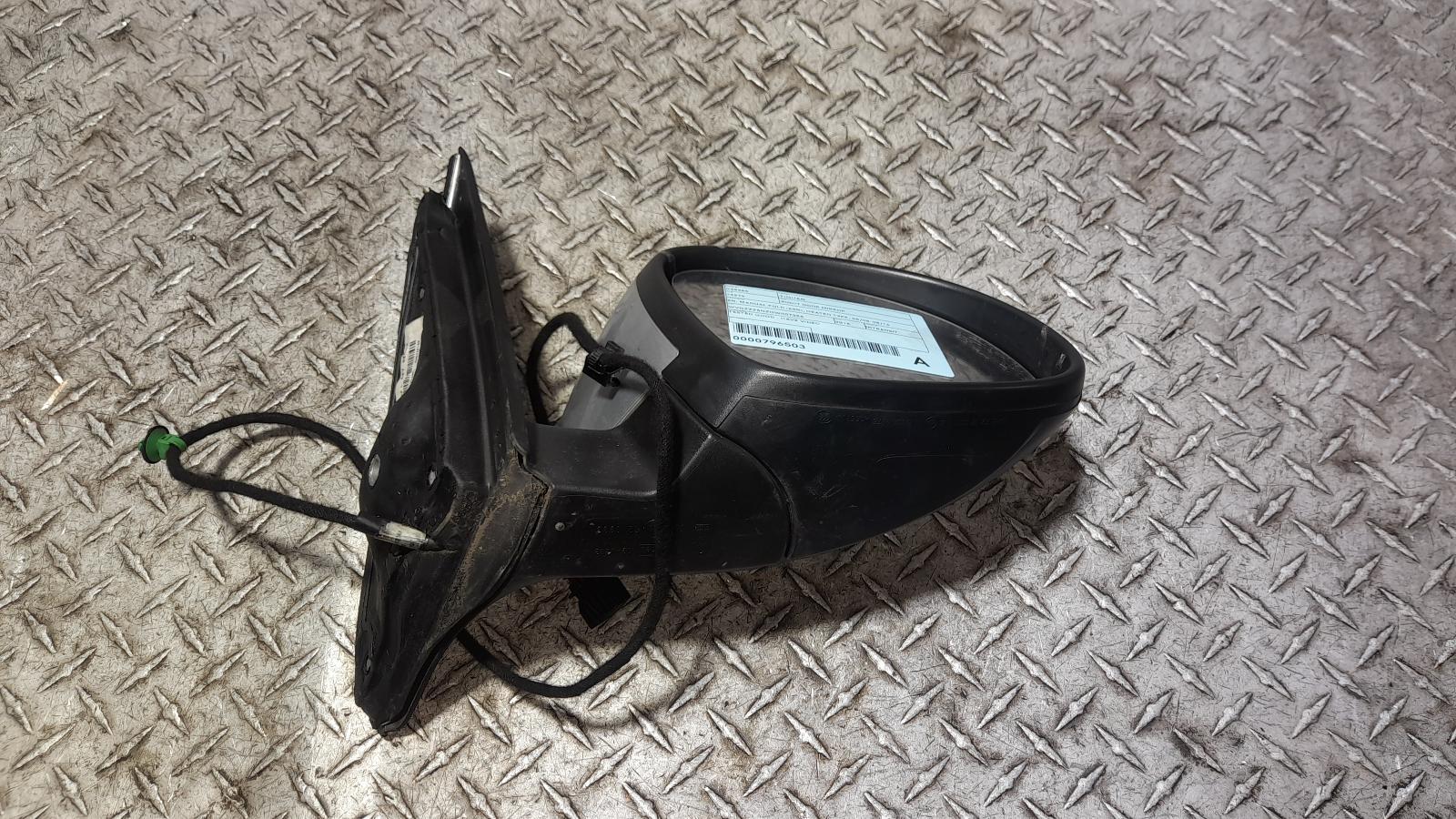 View Auto part Right Door Mirror Volkswagen Tiguan 2015
