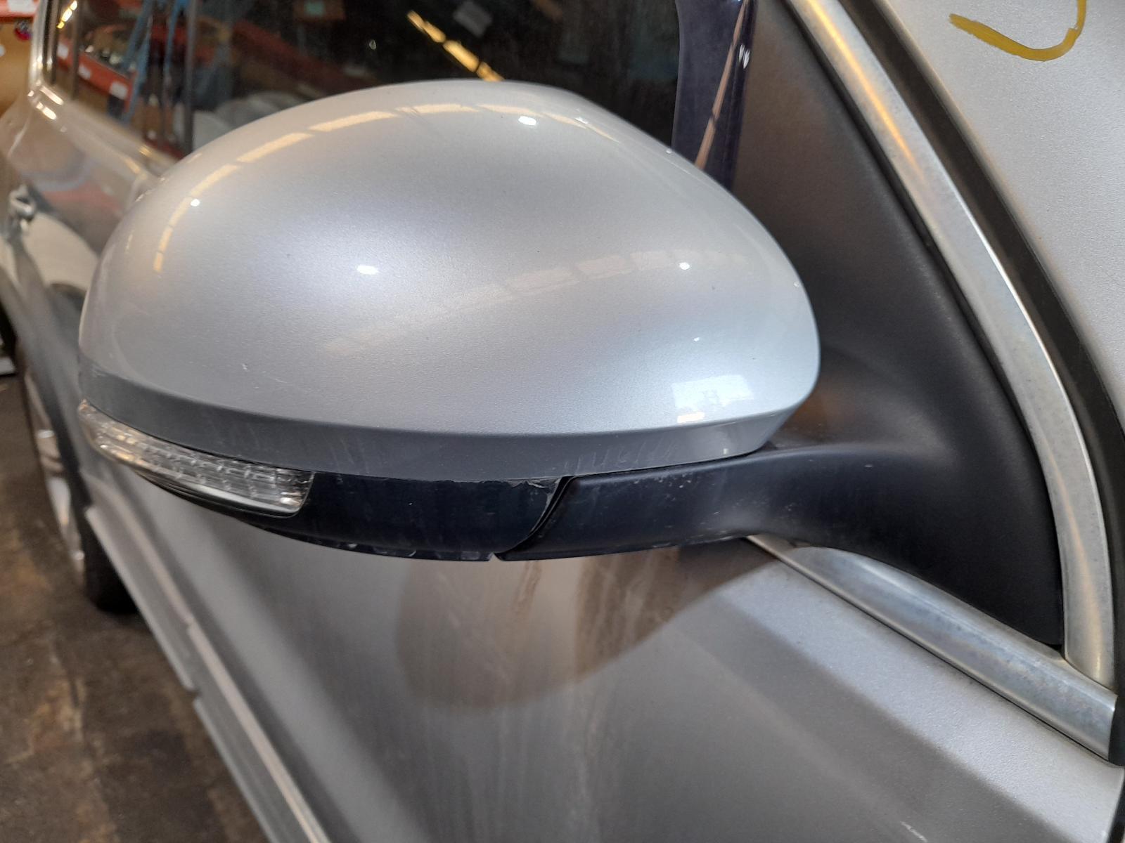 View Auto part Right Door Mirror Volkswagen Tiguan 2015