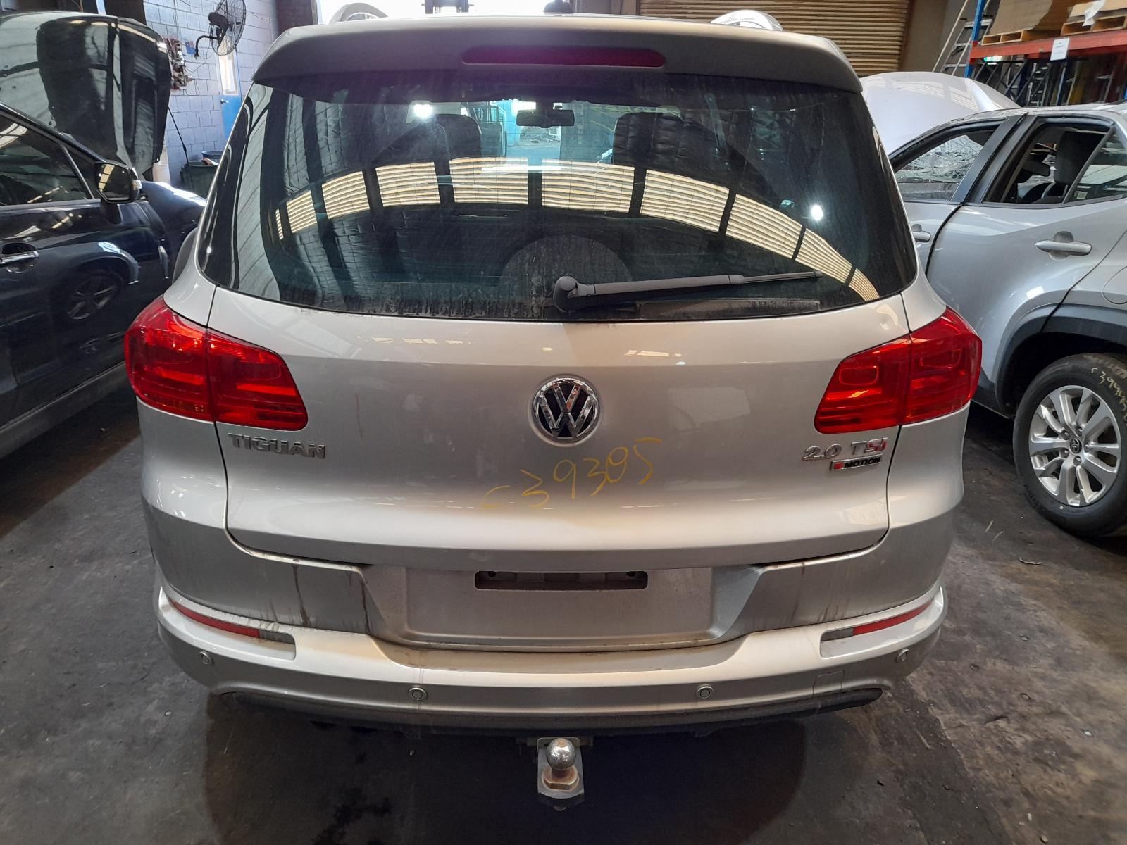 View Auto part Bootlid/Tailgate Volkswagen Tiguan 2015