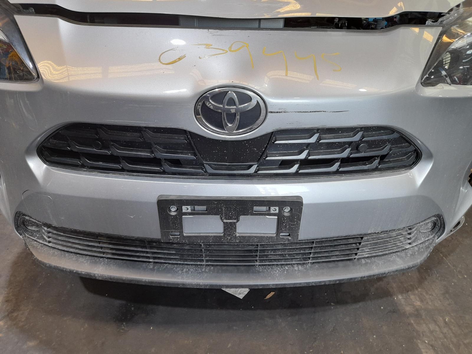 View Auto part Grille Toyota Yaris Cross 2025