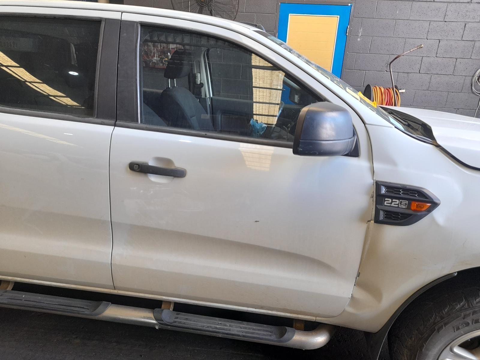 View Auto part Right Front Window Reg/Motor Ford Ranger 2017