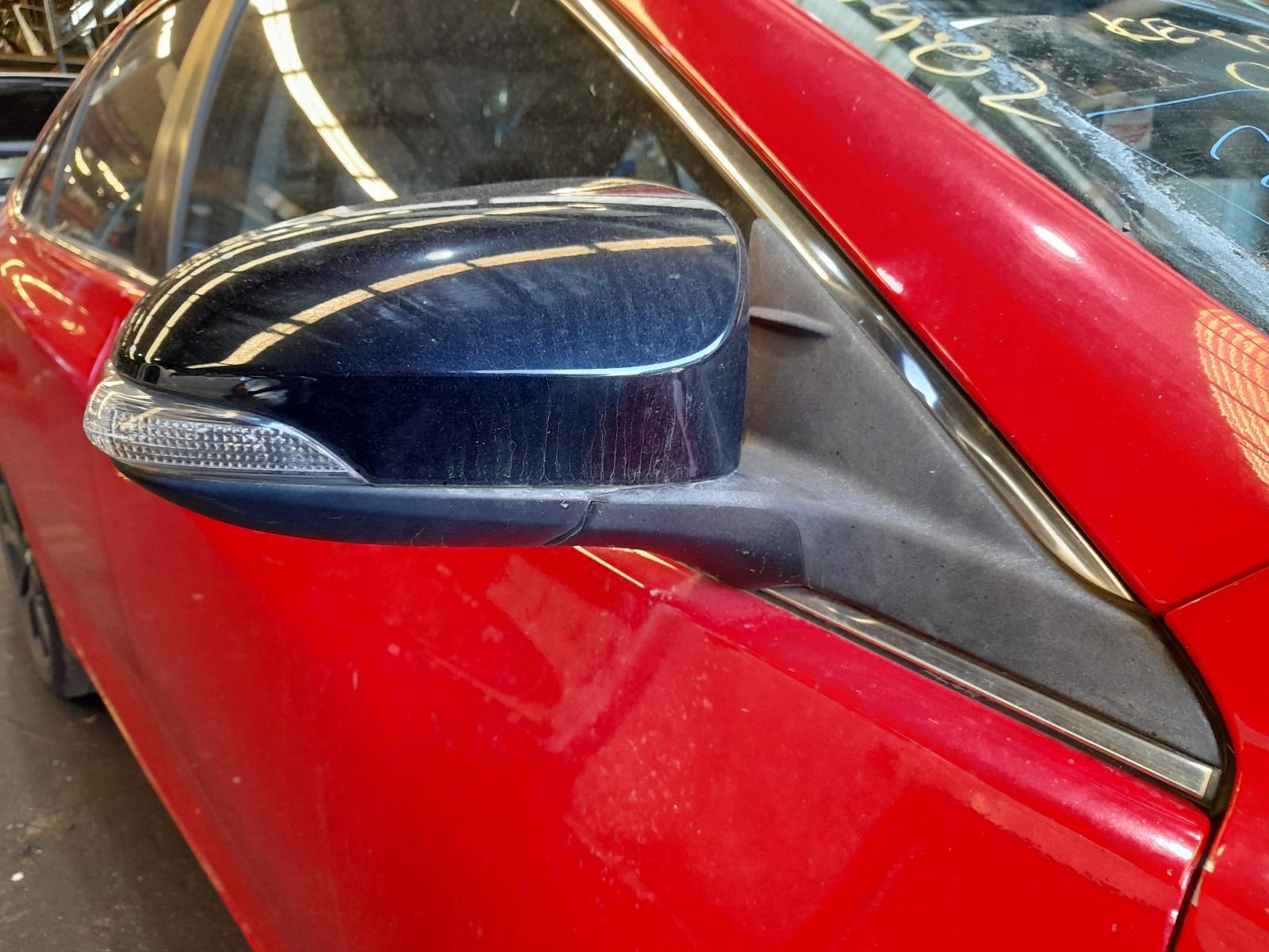 View Auto part Right Door Mirror Toyota Camry 2016