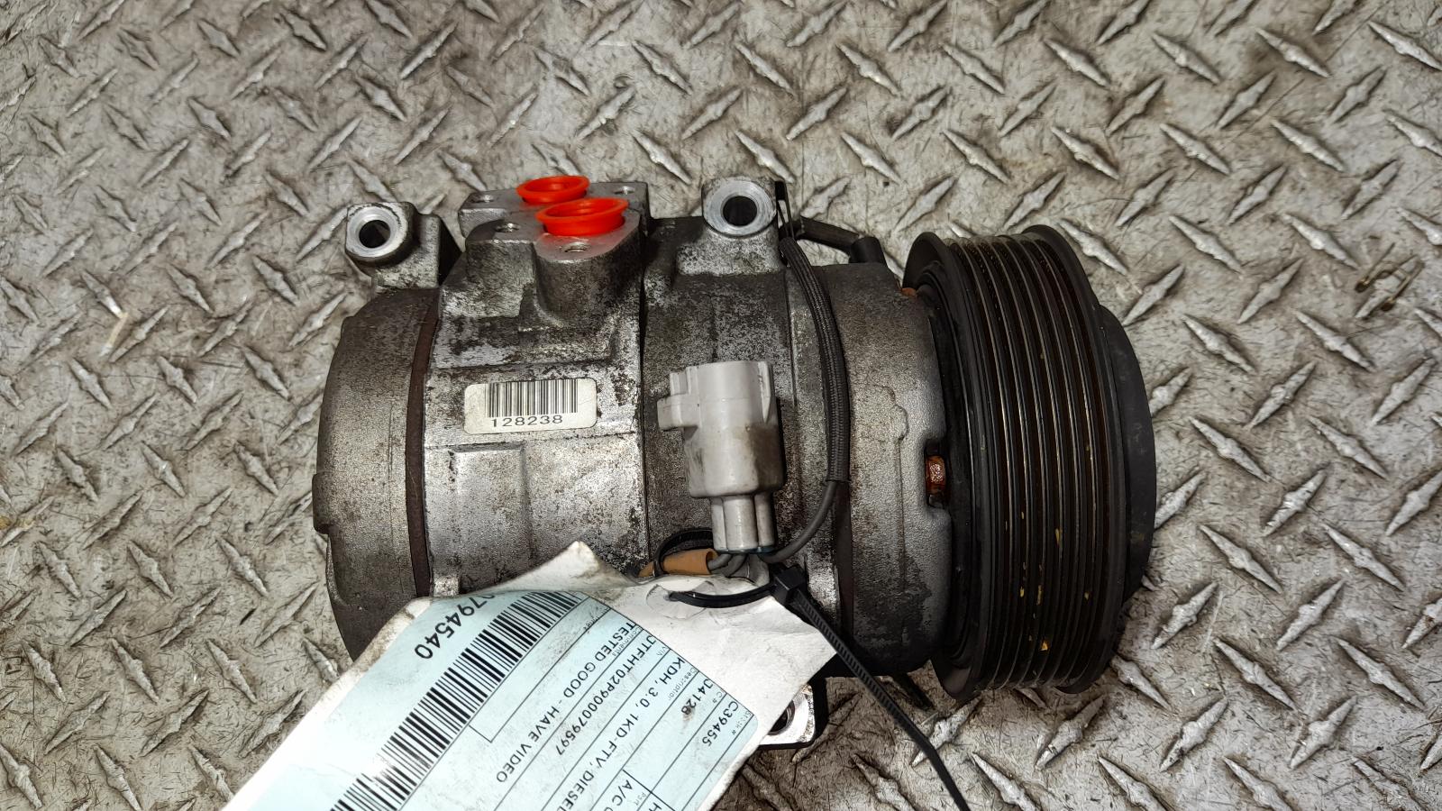 View Auto part A/C Compressor Toyota Hiace 2011