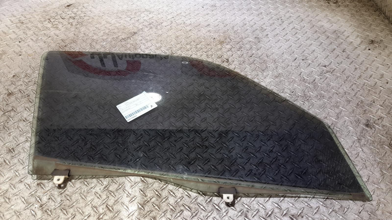 View Auto part Right Front Door Window Toyota Hiace 2011