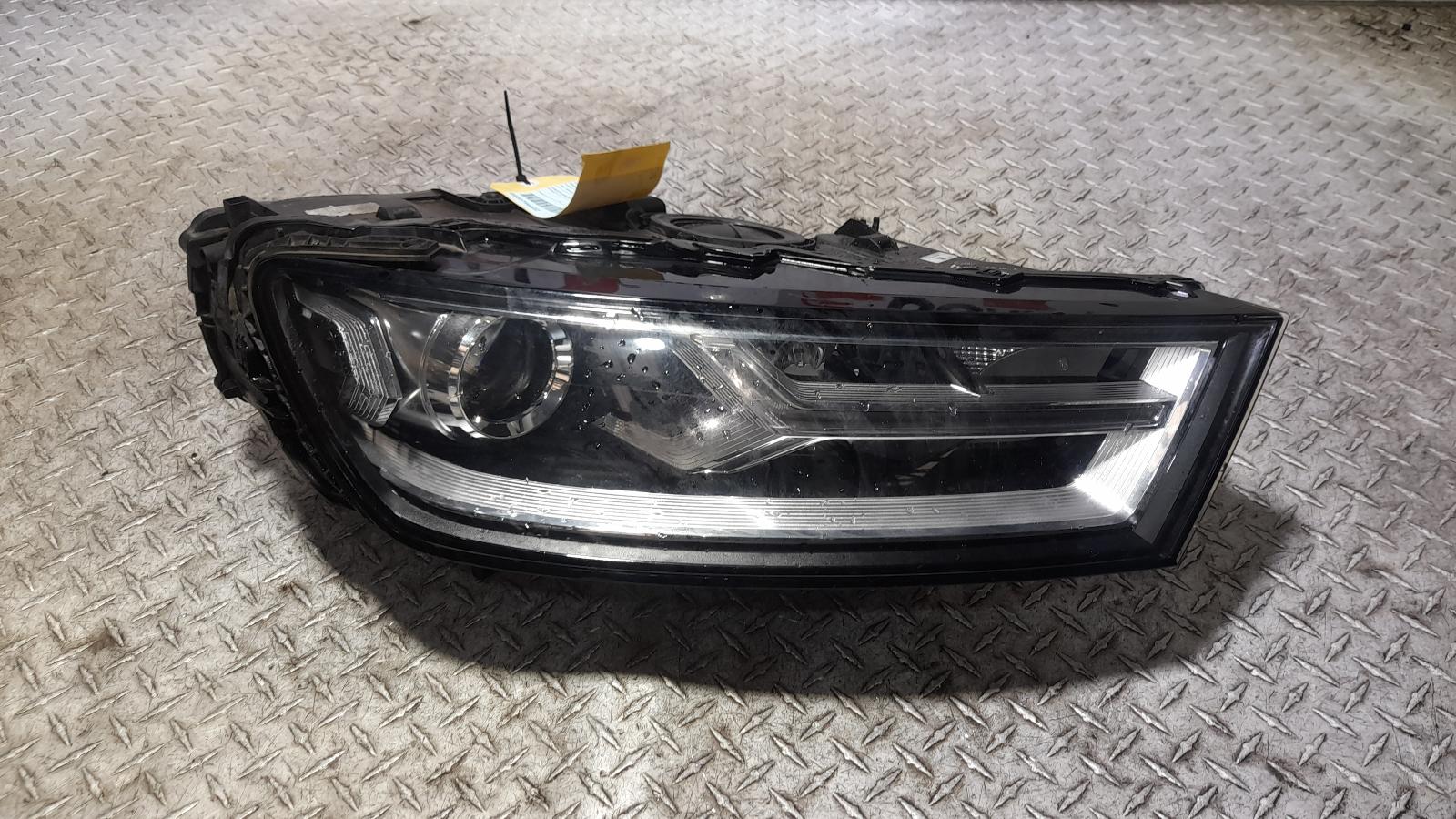 View Auto part Right Headlamp Audi Q7 2016