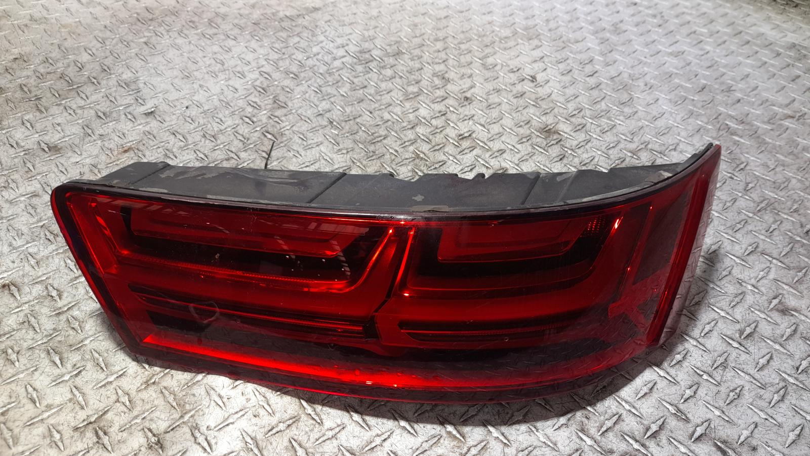 View Auto part Right Taillight Audi Q7 2016