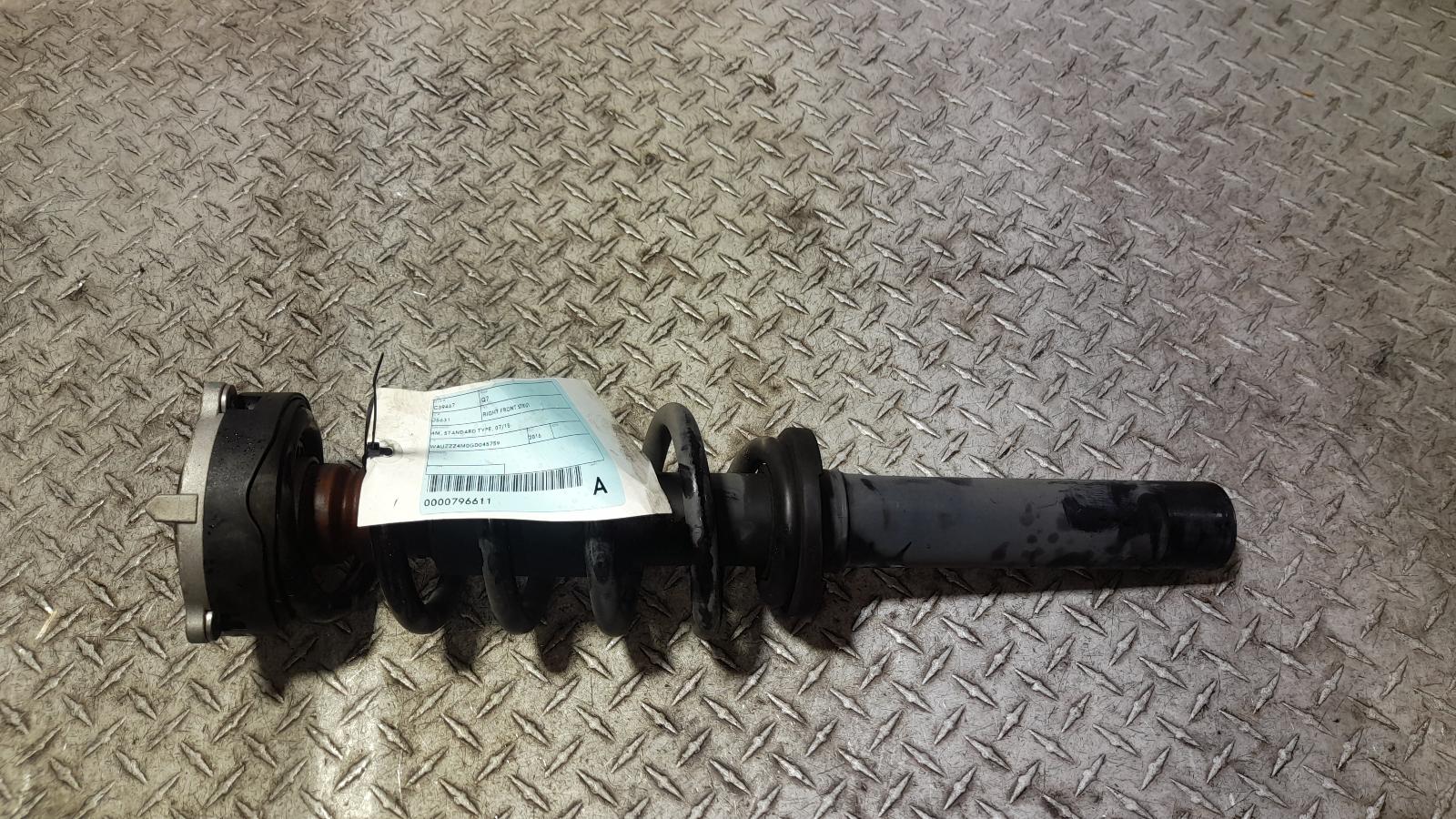 View Auto part Right Front Strut Audi Q7 2016