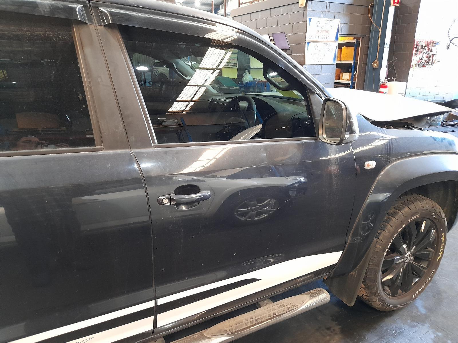 View Auto part Right Front Window Reg/Motor Volkswagen Amarok 2012