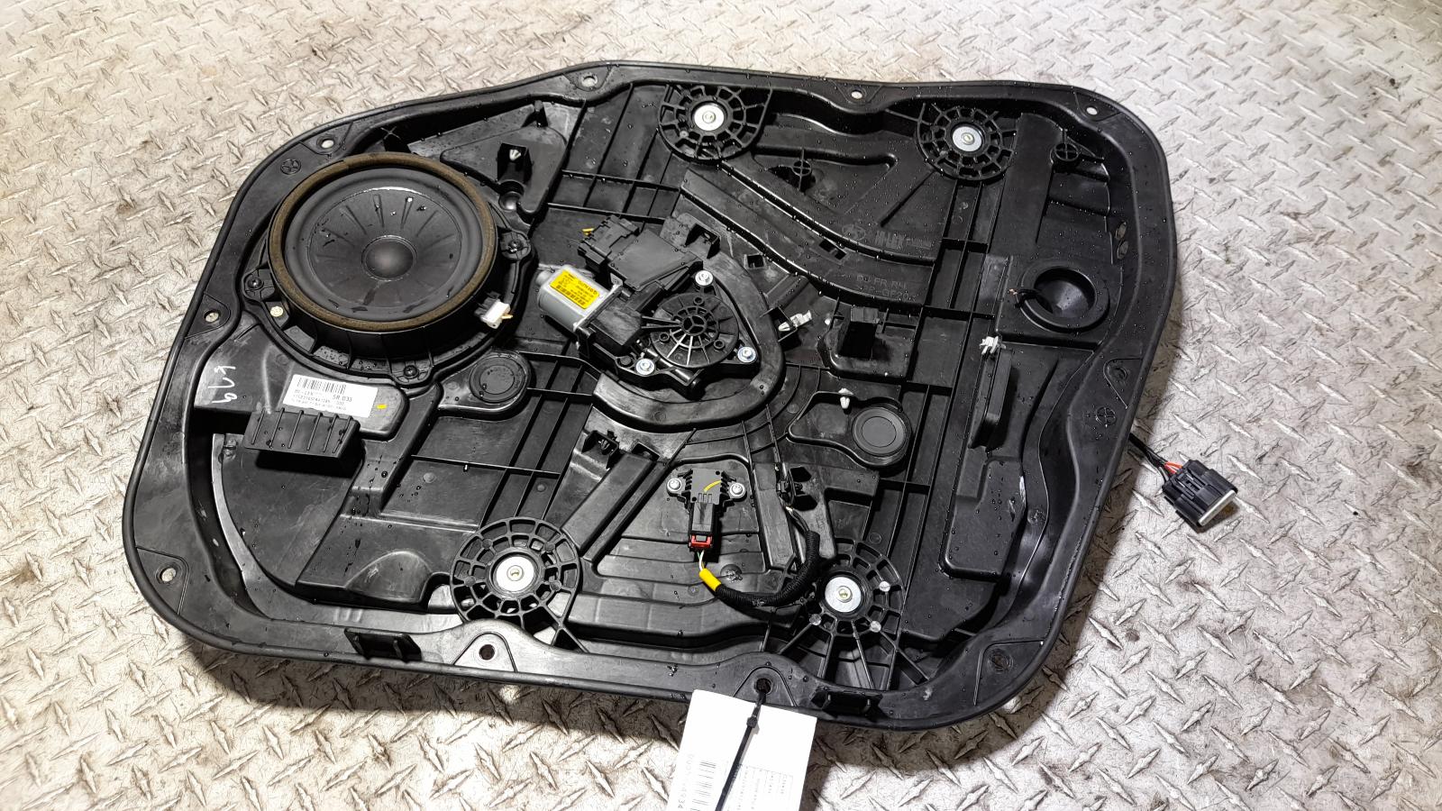 View Auto part Right Front Window Reg/Motor Hyundai Tucson 2017