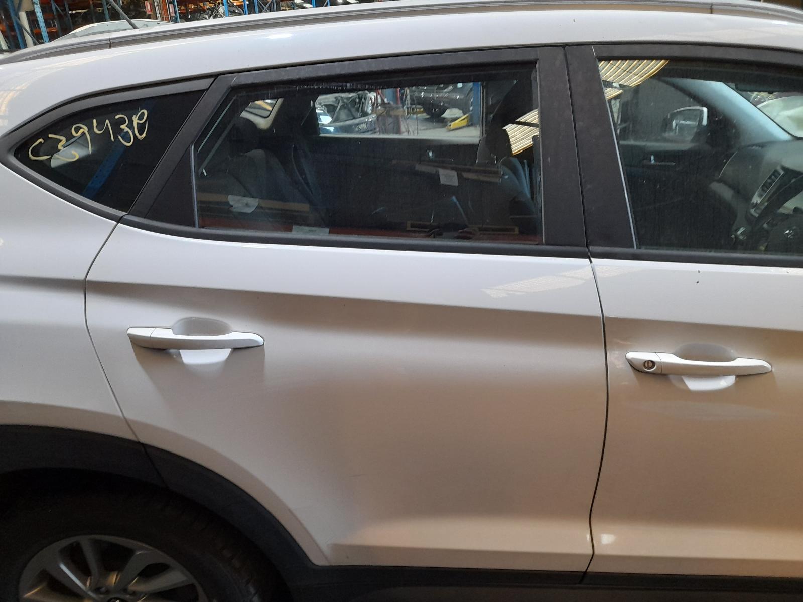 View Auto part Right Rear Door Window Hyundai Tucson 2017
