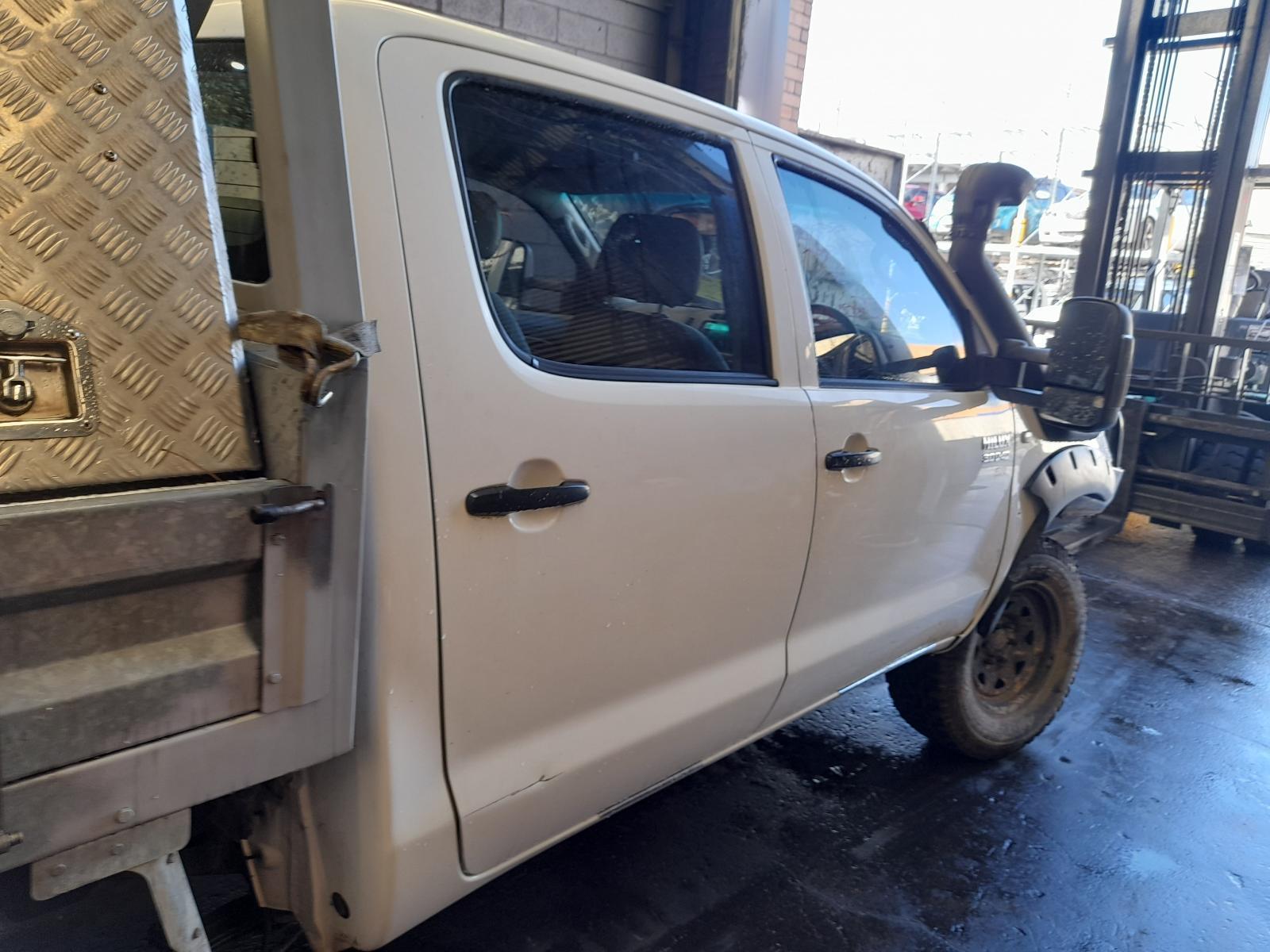 View Auto part Right Rear Door Window Toyota Hilux 2011