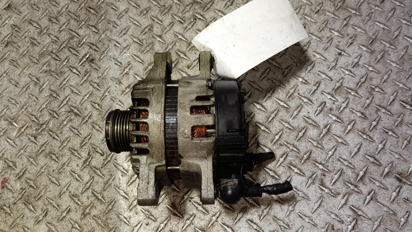 View Auto part Alternator Hyundai Santa Fe 2012