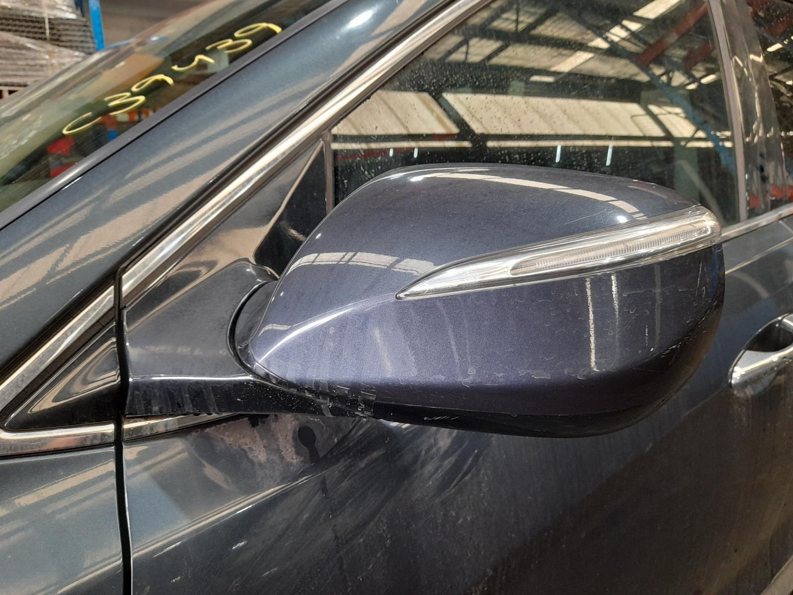 View Auto part Left Door Mirror Hyundai Santa Fe 2012