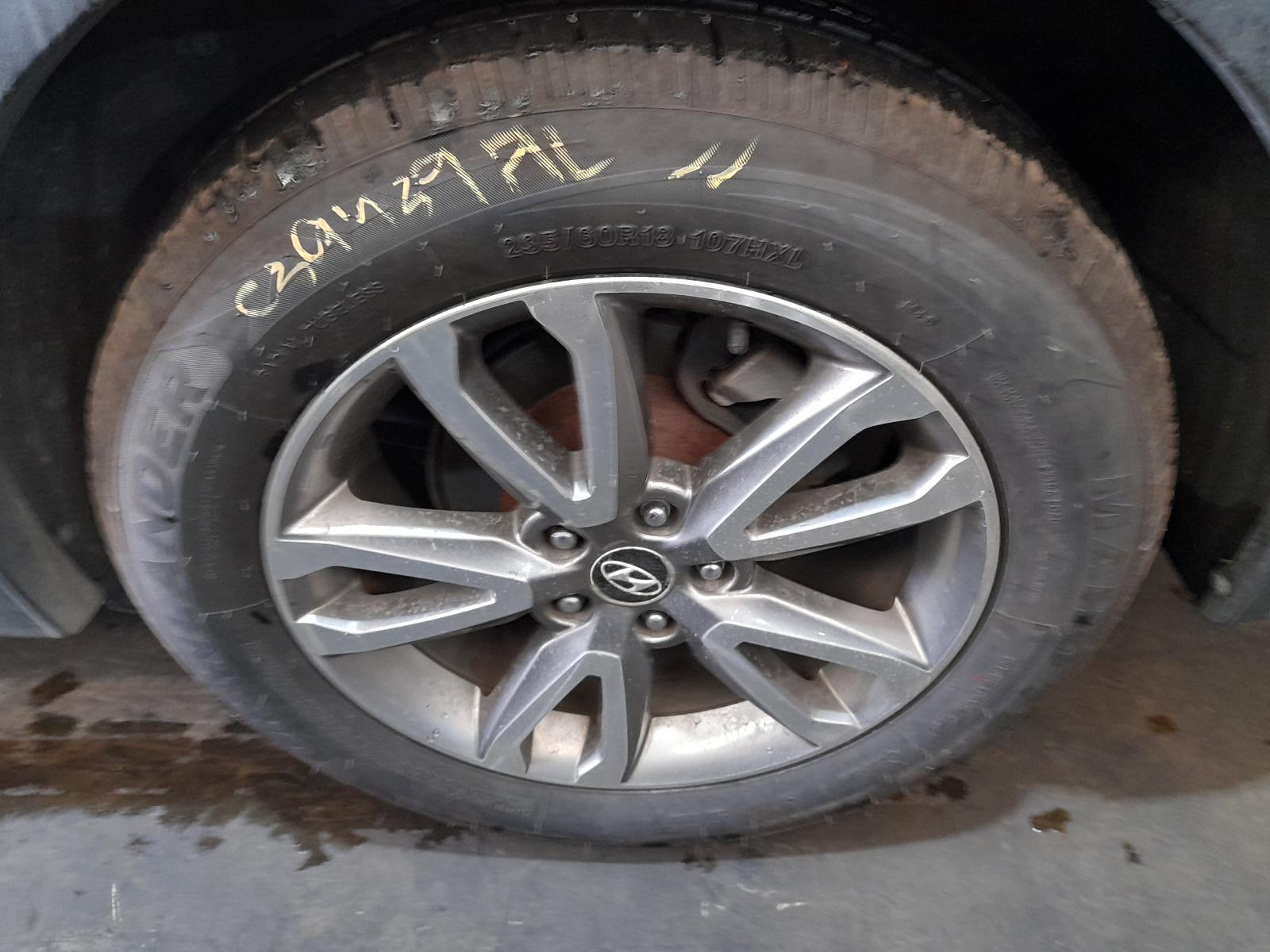 View Auto part Wheel Mag Hyundai Santa Fe 2012