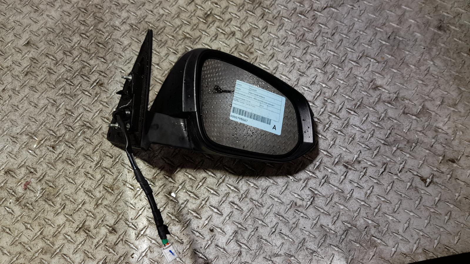 View Auto part Right Door Mirror Toyota Kluger 2015