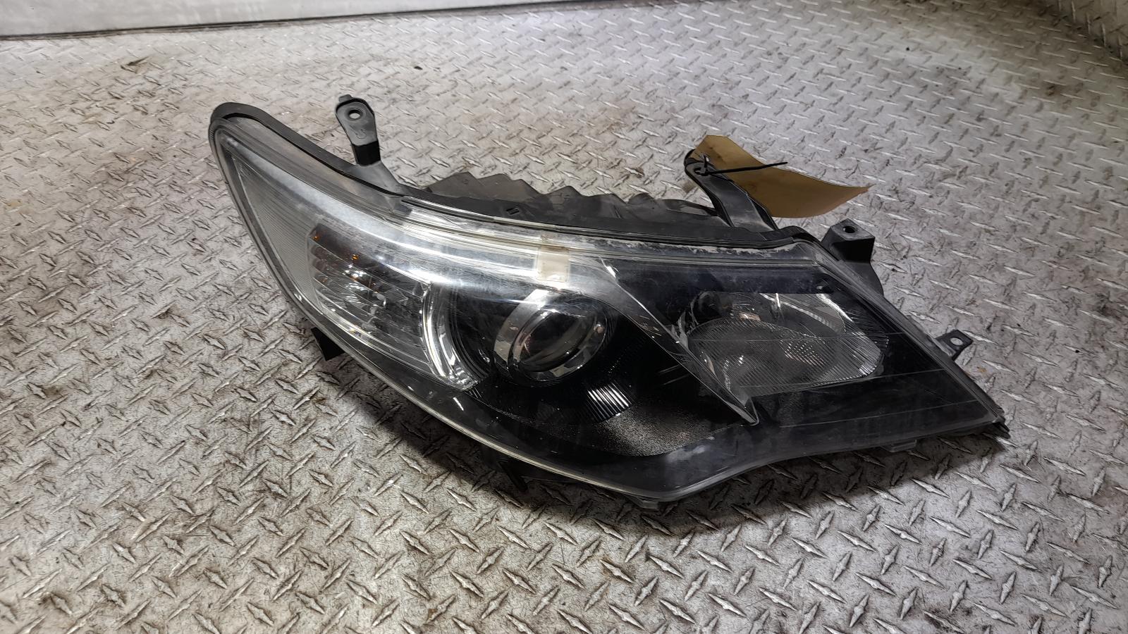 View Auto part Right Headlamp Toyota Camry 2014