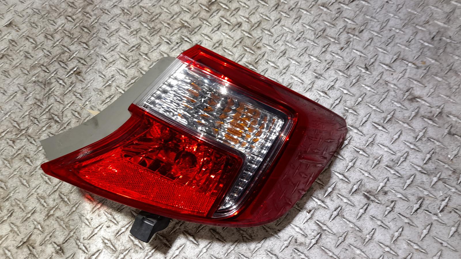 View Auto part Right Taillight Toyota Camry 2014